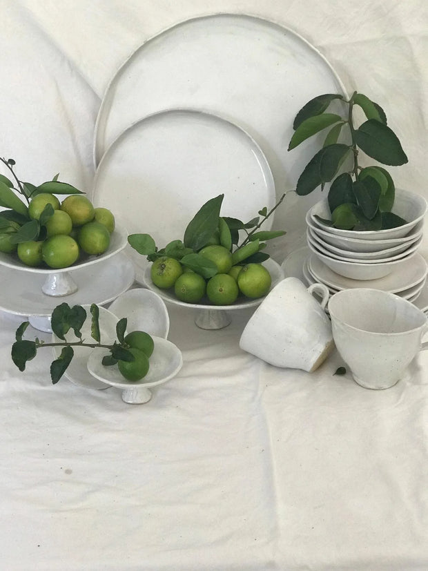 WHITE CAKE STAND