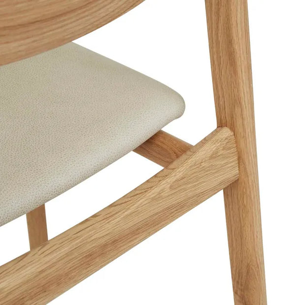 GLOBEWEST SKETCH POISE UPHOLSTERED ARM CHAIR
