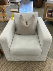 STEELE AVENUE CHAIR - EX FLOOR STOCK