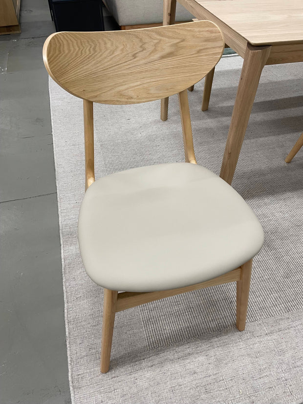 CHARLOTTE CHAIR
