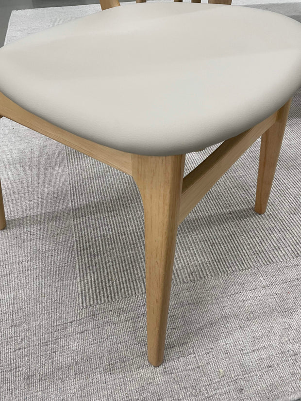 CHARLOTTE CHAIR