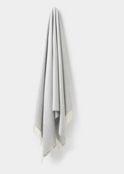 MERINO HERRINGBONE THROW
