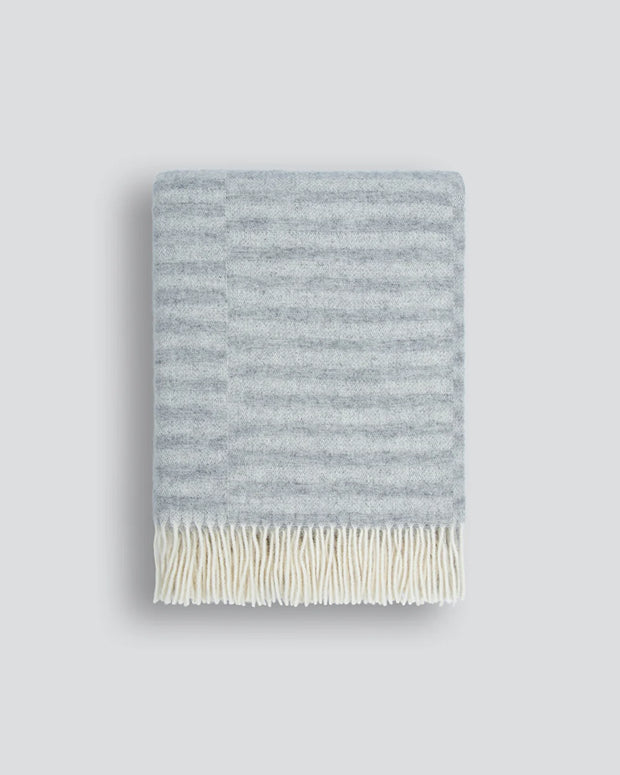 BAYA NOAH THROW