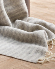 BAYA NOAH THROW