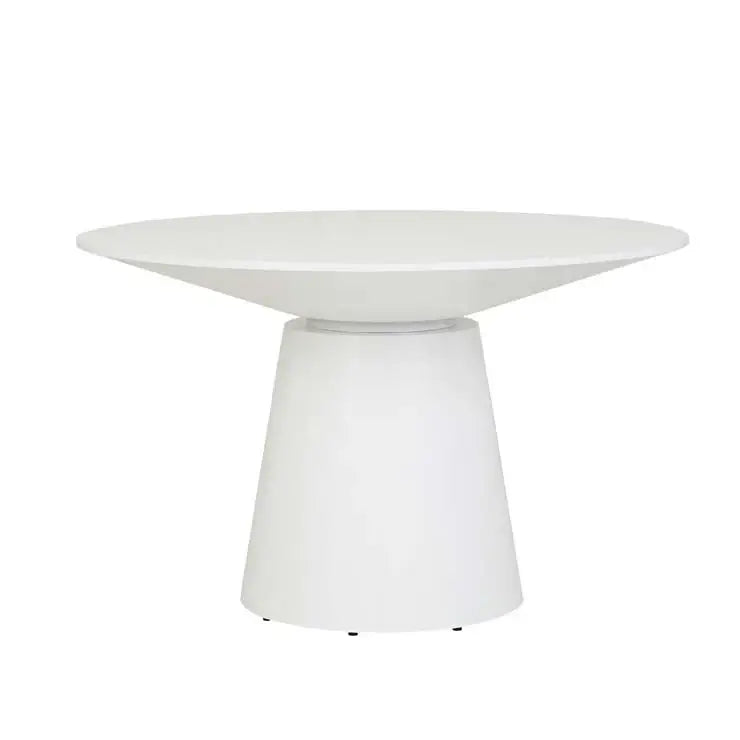 GLOBEWEST CLASSIQUE ROUND DINING TABLE