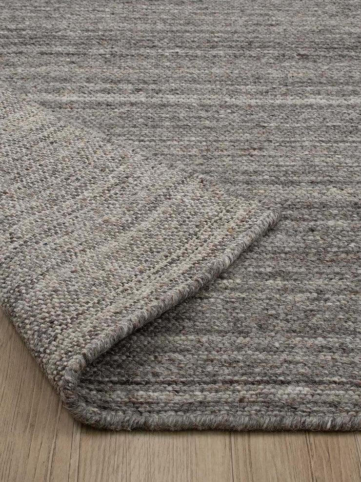 LAYLA RUG BY THE RUG COLLECTION