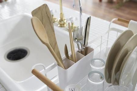 Yamazaki 3107 TOSCA Dish Drainer, white, Steel/Wood/ABS Resin, 47 x 33.5 x 20 cm Yamazaki 3107 TOSCA Dish Drainer, white, Steel/Wood/ABS Resin, 47 x 33.5 x 20 cm
